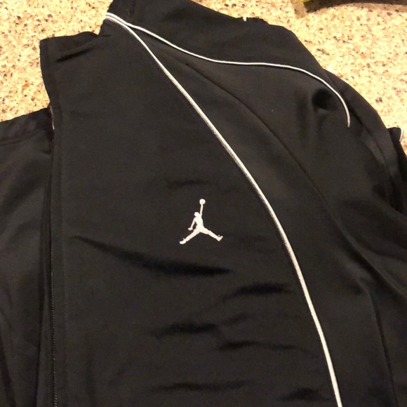 nike jordan jogging suits